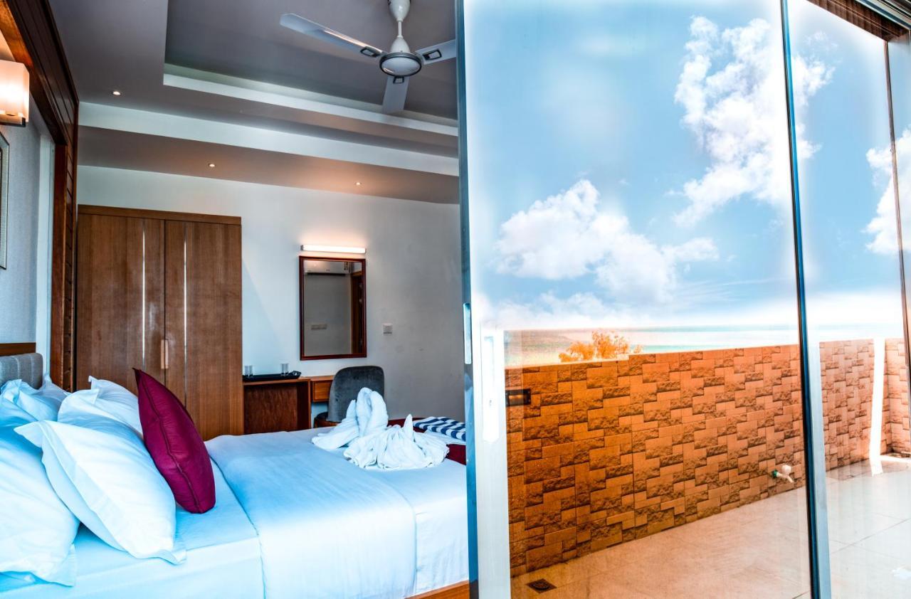 Hotel Araamview Hulhumale Esterno foto