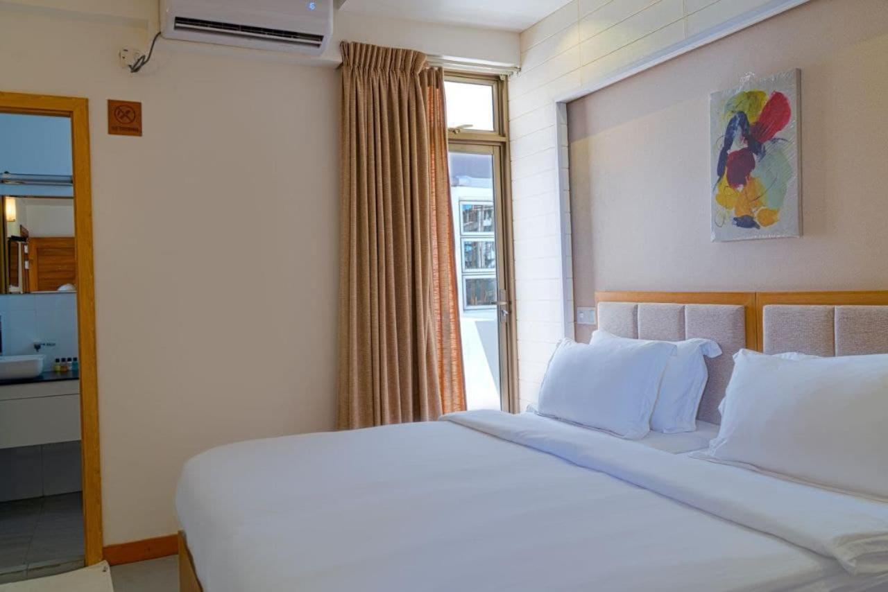 Hotel Araamview Hulhumale Esterno foto